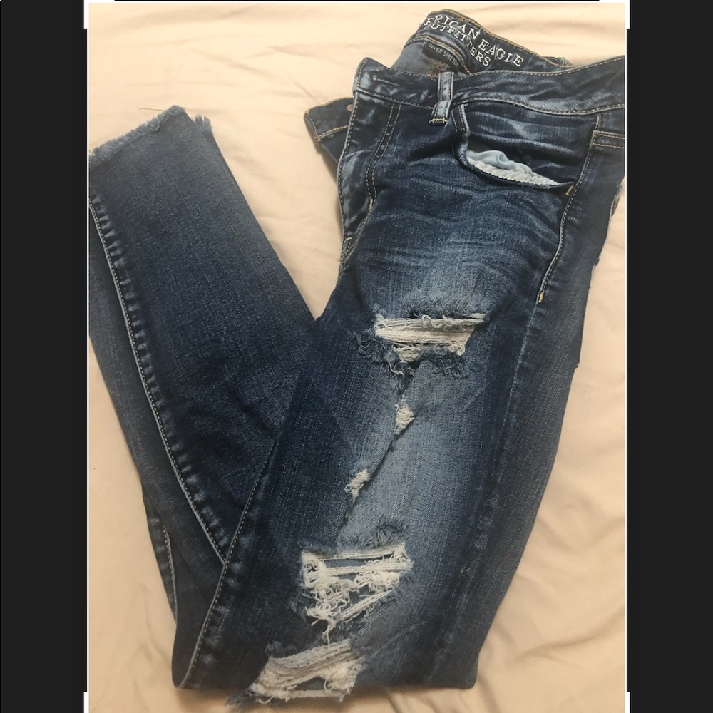 Distressed American eagle jeggings
